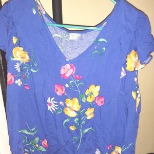 Size Large Blue floral blouse from Old Navy.